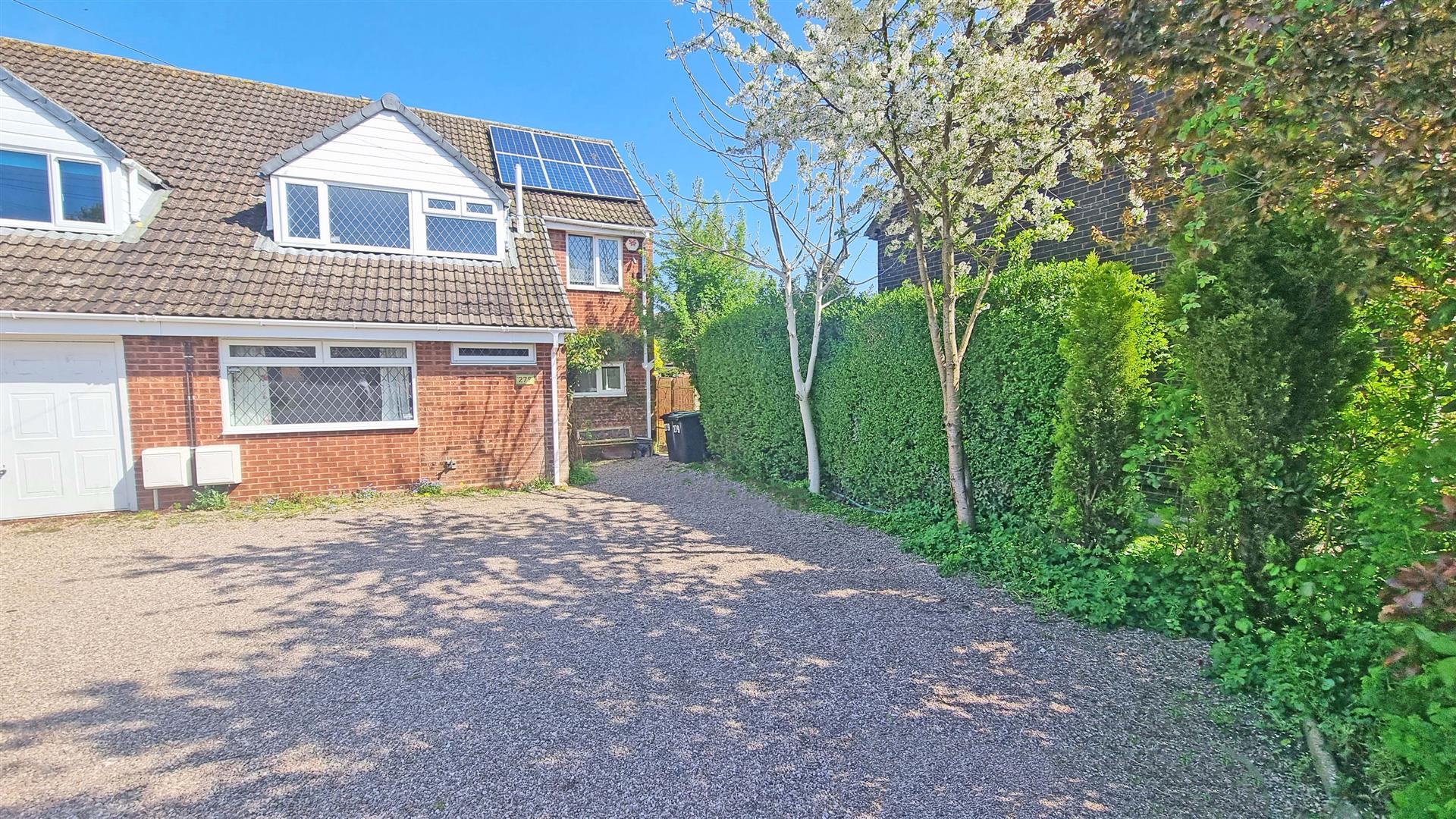 Alcester Road, Hollywood